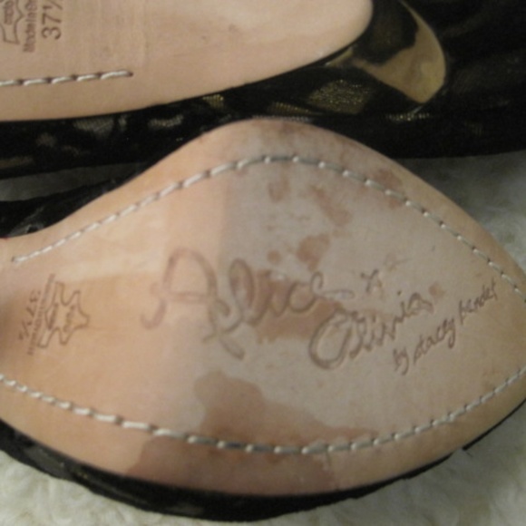 ALICE & OLIVIA Helena Pumps - Picture 5 of 7